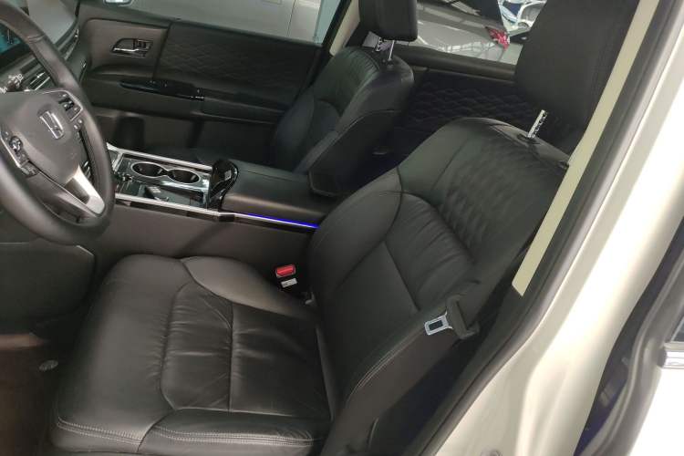 Used Honda Elysion 2022 2.0L eHEV Luxury First Edition Left Front Seat