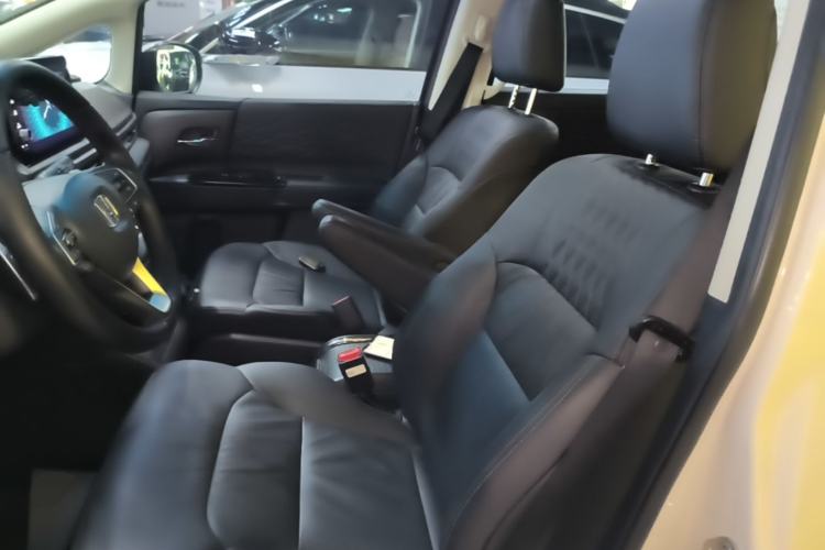 Used Honda Elysion 2022 2.0L eHEV Luxury Edition Left Front Seat