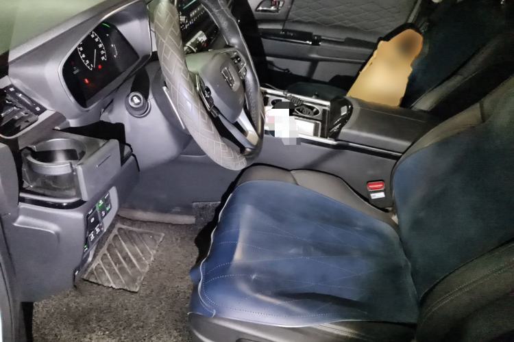 Used Honda Elysion 2022 2.0L eHEV Luxury First Edition Left Front Seat