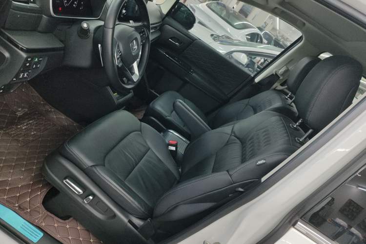 Used Honda Elysion 2022 2.0L eHEV Luxury First Edition Left Front Seat