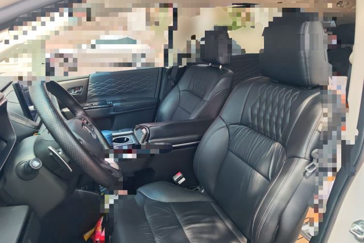 Used Honda Elysion 2022 2.0L eHEV Luxury First Edition Left Front Seat