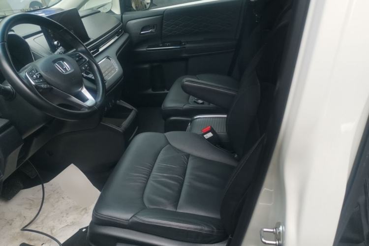 Used Honda Elysion 2022 2.0L eHEV Luxury Edition Left Front Seat