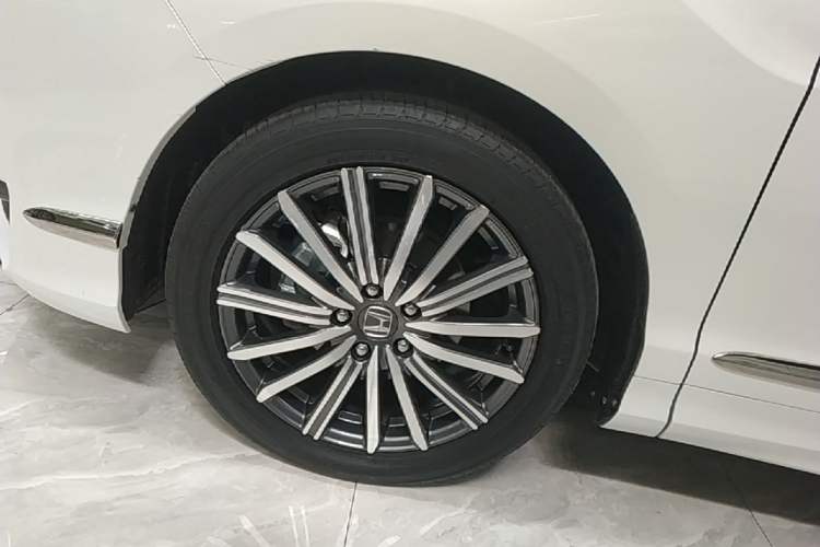 Used Honda Elysion 2022 2.0L eHEV Luxury First Edition Left Front Wheel Hub