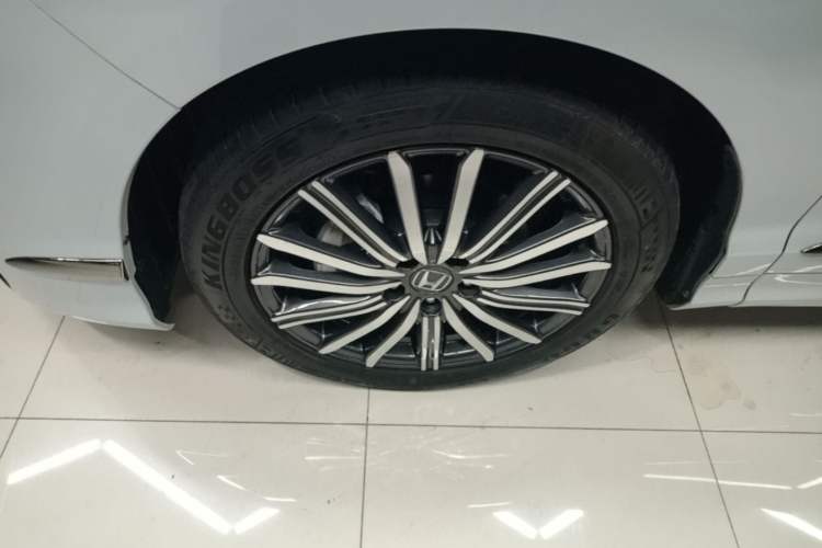Used Honda Elysion 2022 2.0L eHEV Luxury Edition Left Front Wheel Hub