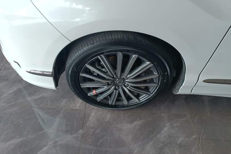 Used Honda Elysion 2022 2.0L eHEV Prestige Edition Left Front Wheel Hub