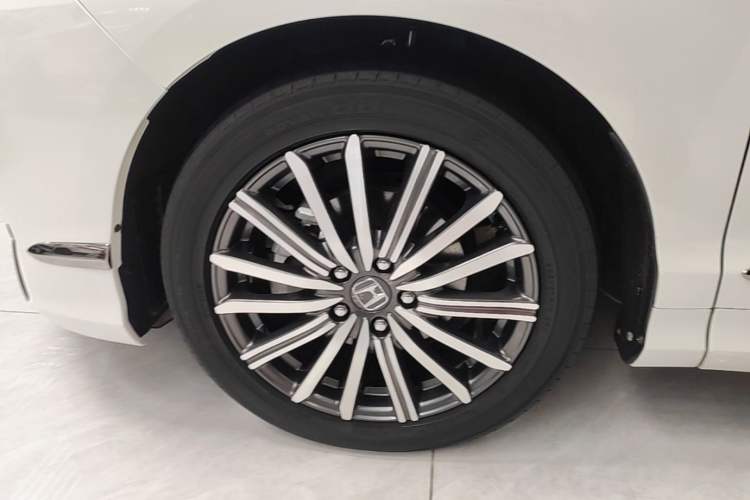 Used Honda Elysion 2022 2.0L eHEV Luxury Edition Left Front Wheel Hub