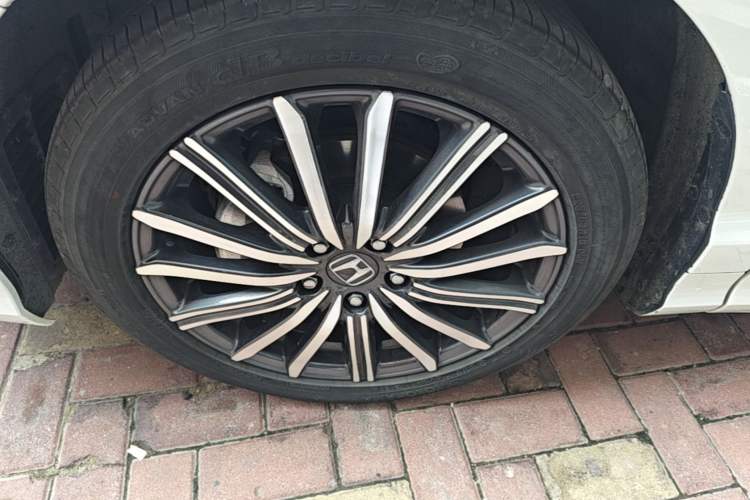 Used Honda Elysion 2022 2.0L eHEV Prestige Edition Left Front Wheel Hub