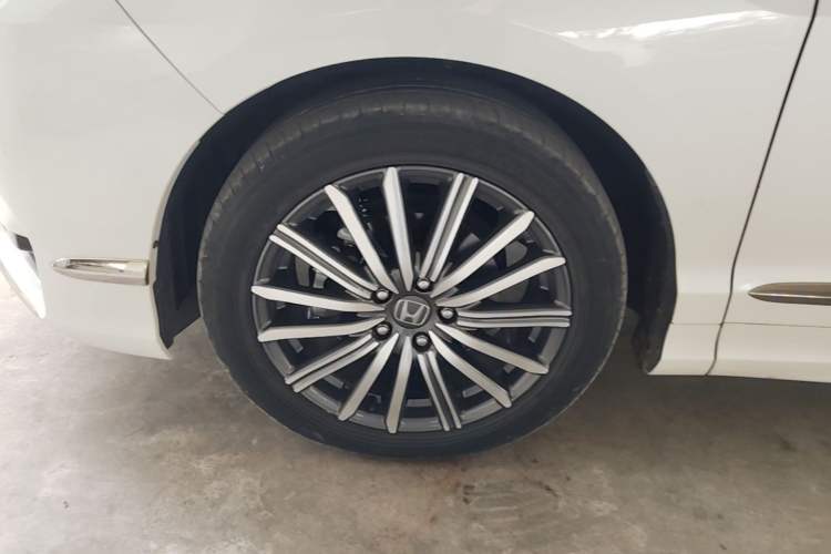 Used Honda Elysion 2022 2.0L eHEV Luxury First Edition Left Front Wheel Hub