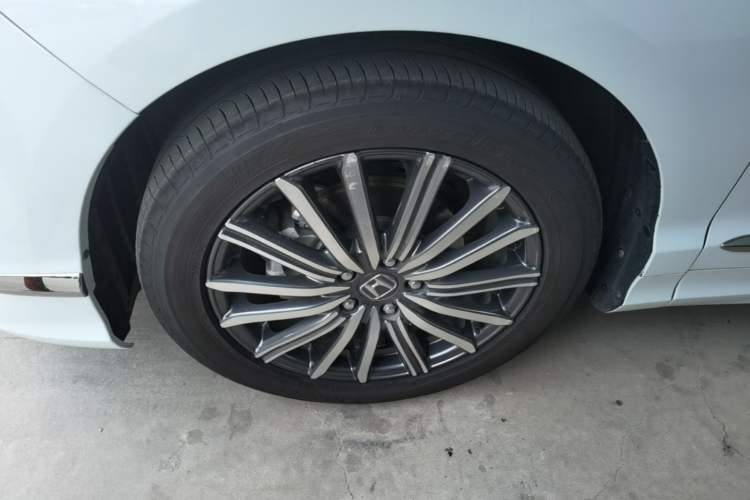 Used Honda Elysion 2022 2.0L eHEV Prestige Edition Left Front Wheel Hub