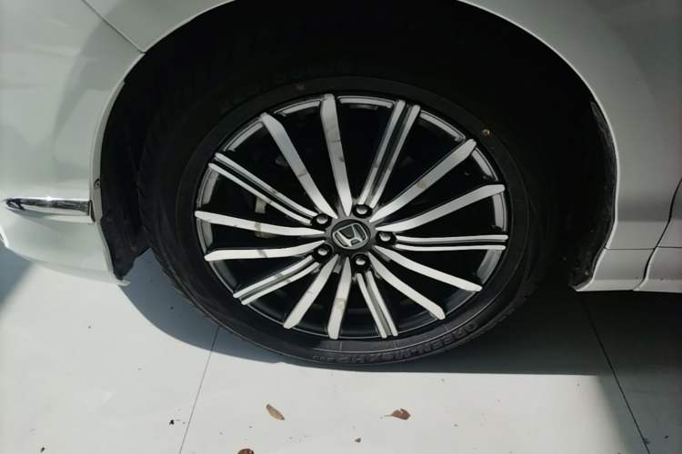 Used Honda Elysion 2022 2.0L eHEV Luxury First Edition Left Front Wheel Hub