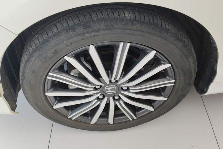 Used Honda Elysion 2022 2.0L eHEV Prestige Edition Left Front Wheel Hub