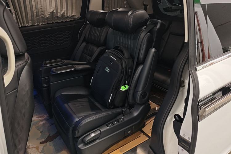 Used Honda Elysion 2022 2.0L eHEV Luxury Edition Left Rear Seat