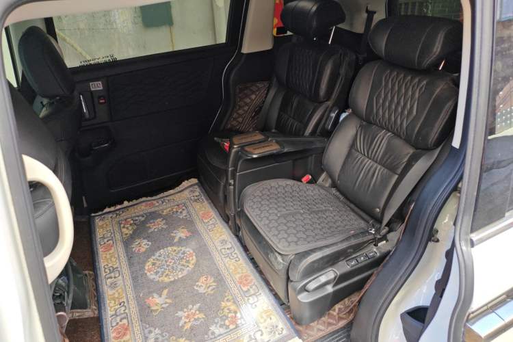 Used Honda Elysion 2022 2.0L eHEV Luxury First Edition Left Rear Seat