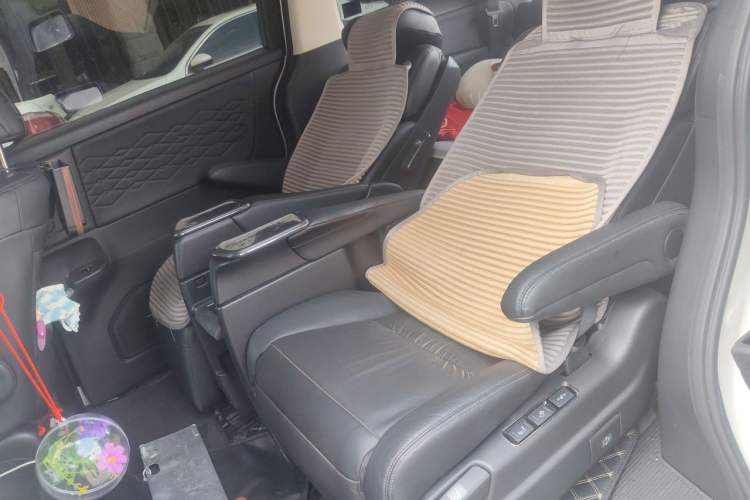 Used Honda Elysion 2022 2.0L eHEV Luxury First Edition Left Rear Seat