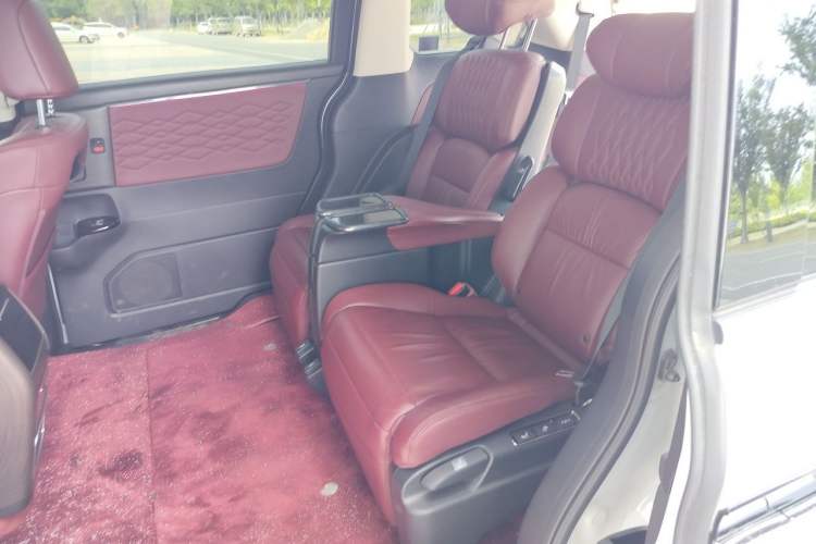 Used Honda Elysion 2022 2.0L eHEV Prestige Edition Left Rear Seat