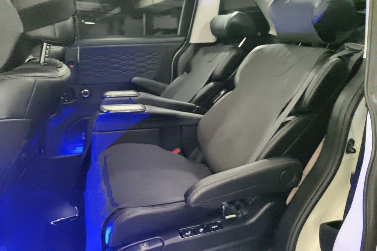 Used Honda Elysion 2022 2.0L eHEV Prestige Edition Left Rear Seat