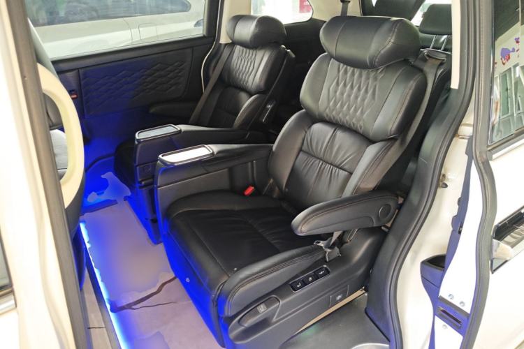 Used Honda Elysion 2022 2.0L eHEV Luxury Edition Left Rear Seat