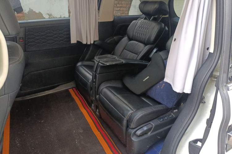 Used Honda Elysion 2022 2.0L eHEV Luxury Edition Left Rear Seat