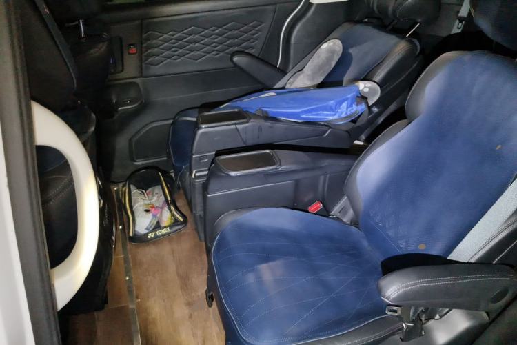 Used Honda Elysion 2022 2.0L eHEV Luxury First Edition Left Rear Seat