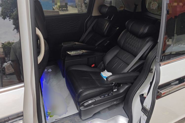 Used Honda Elysion 2022 2.0L eHEV Luxury First Edition Left Rear Seat