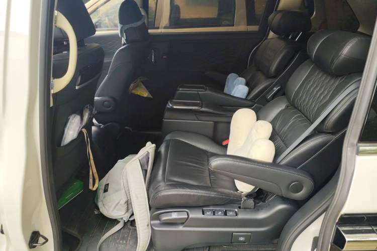 Used Honda Elysion 2022 2.0L eHEV Prestige Edition Left Rear Seat