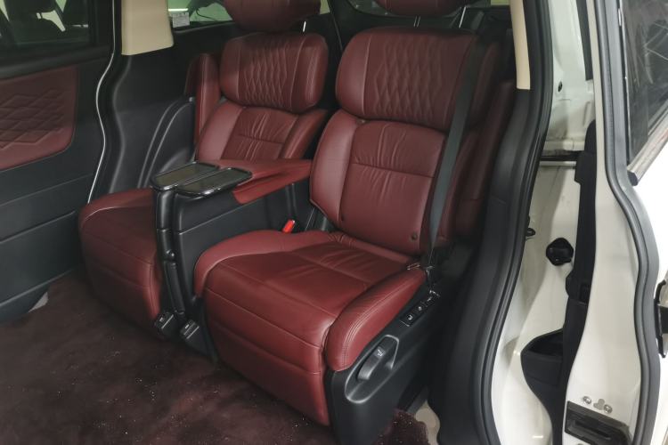 Used Honda Elysion 2022 2.0L eHEV Prestige Edition Left Rear Seat