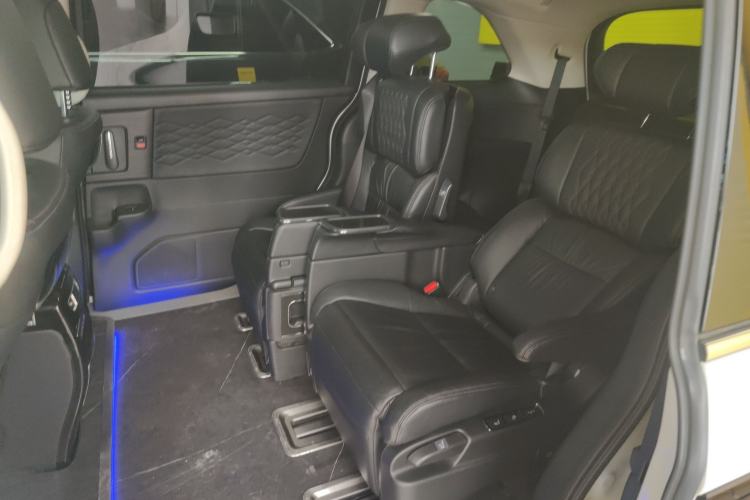 Used Honda Elysion 2022 2.0L eHEV Luxury First Edition Left Rear Seat