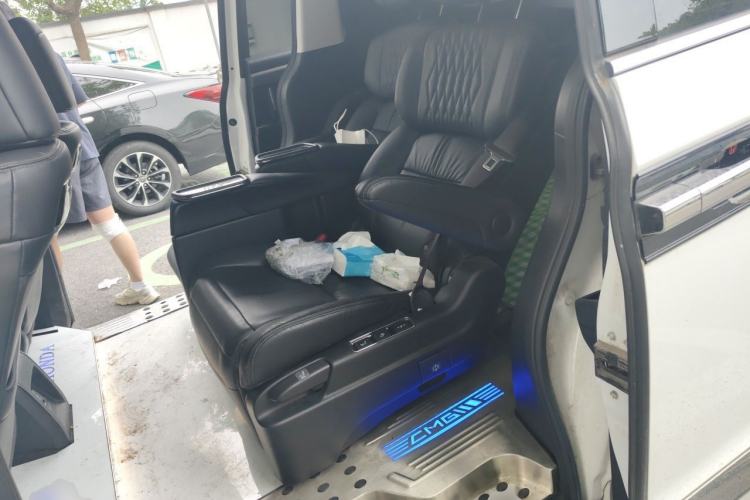 Used Honda Elysion 2022 2.0L eHEV Luxury First Edition Left Rear Seat