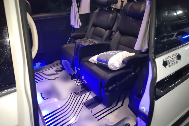 Used Honda Elysion 2022 2.0L eHEV Luxury Edition Left Rear Seat