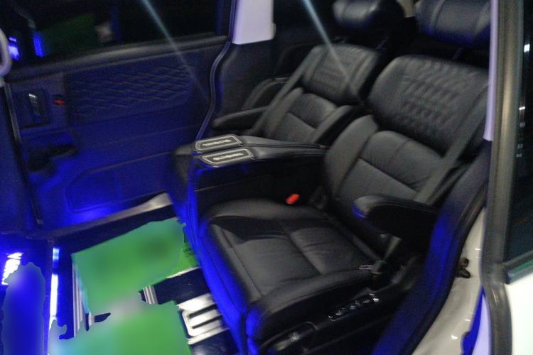 Used Honda Elysion 2022 2.0L eHEV Luxury First Edition Left Rear Seat