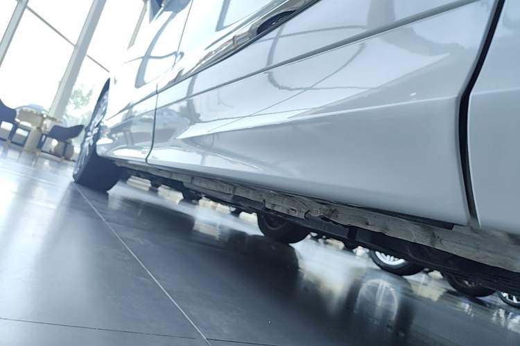 Used Honda Elysion 2022 2.0L eHEV Luxury Edition Left Side Sill