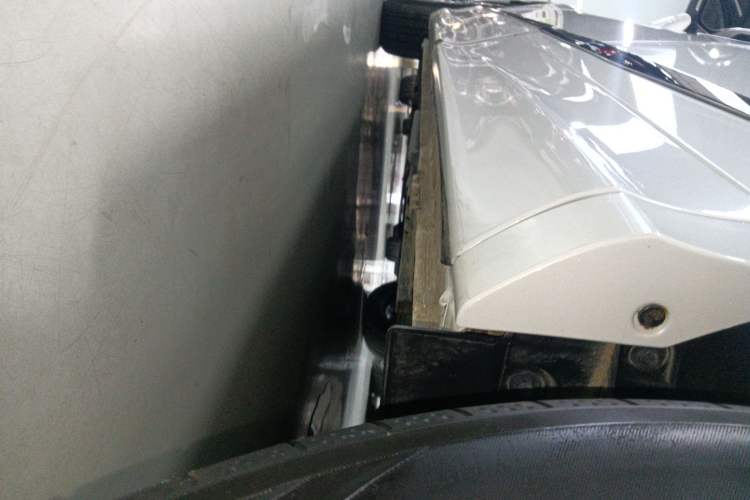 Used Honda Elysion 2022 2.0L eHEV Prestige Edition Left Side Sill