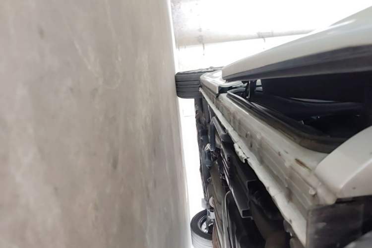Used Honda Elysion 2022 2.0L eHEV Luxury First Edition Left Side Sill