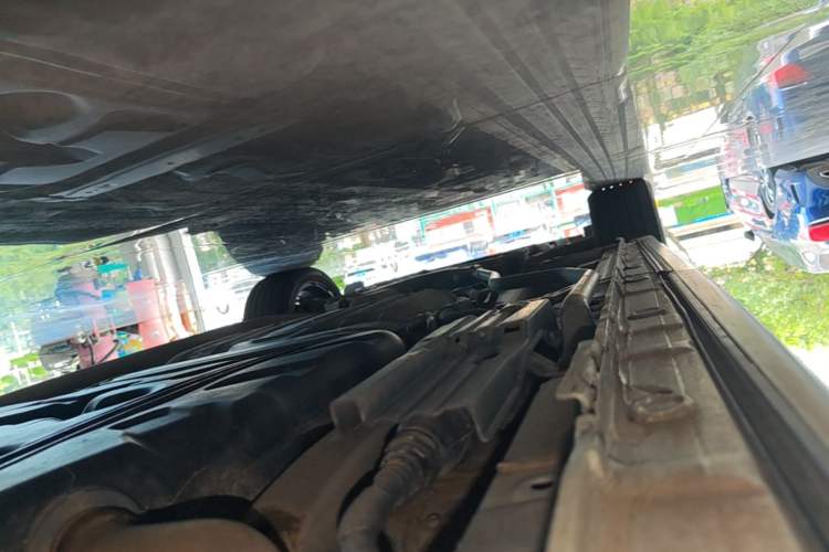 Used Honda Elysion 2022 2.0L eHEV Luxury First Edition Left Side Sill