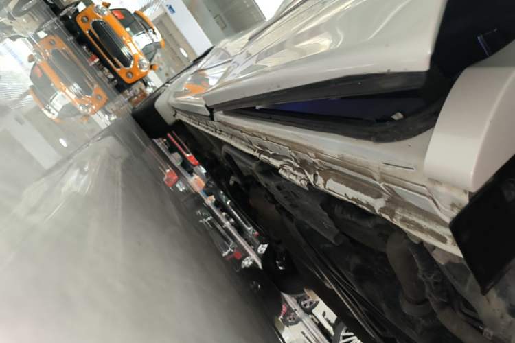Used Honda Elysion 2022 2.0L eHEV Luxury Edition Left Side Sill