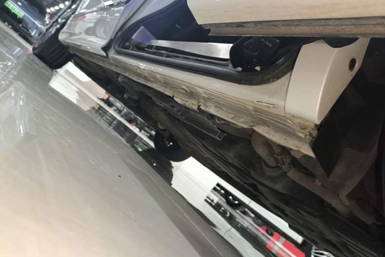 Used Honda Elysion 2022 2.0L eHEV Luxury Edition Left Side Sill