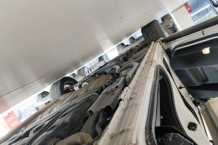 Used Honda Elysion 2022 2.0L eHEV Prestige Edition Left Side Sill