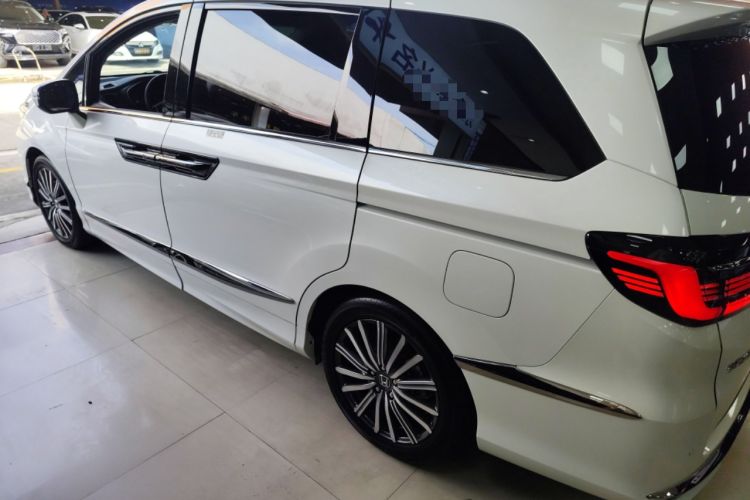 Used Honda Elysion 2022 2.0L eHEV Luxury First Edition Left Side
