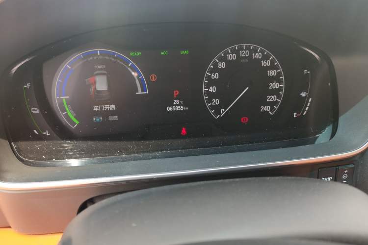 Used Honda Elysion 2022 2.0L eHEV Luxury First Edition Odometer Close Up