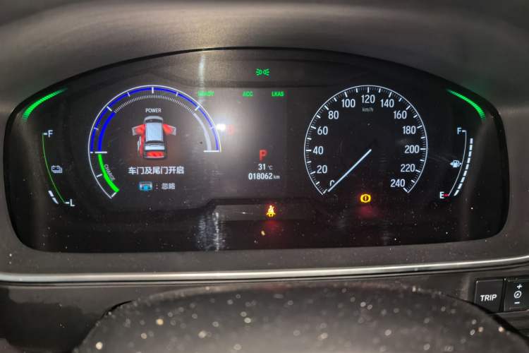 Used Honda Elysion 2022 2.0L eHEV Luxury First Edition Odometer Close Up