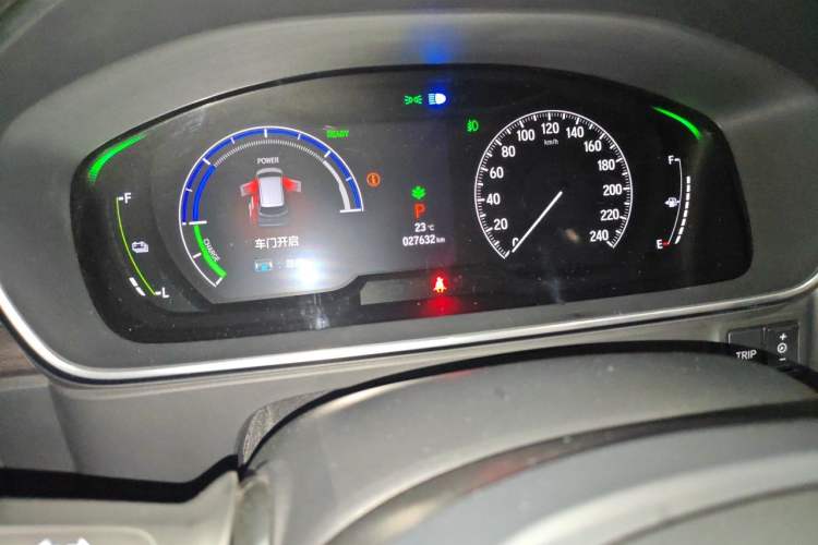 Used Honda Elysion 2022 2.0L eHEV Luxury First Edition Odometer Close Up