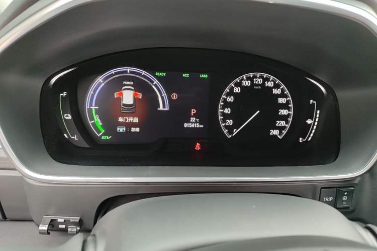 Used Honda Elysion 2022 2.0L eHEV Luxury First Edition Odometer Close Up