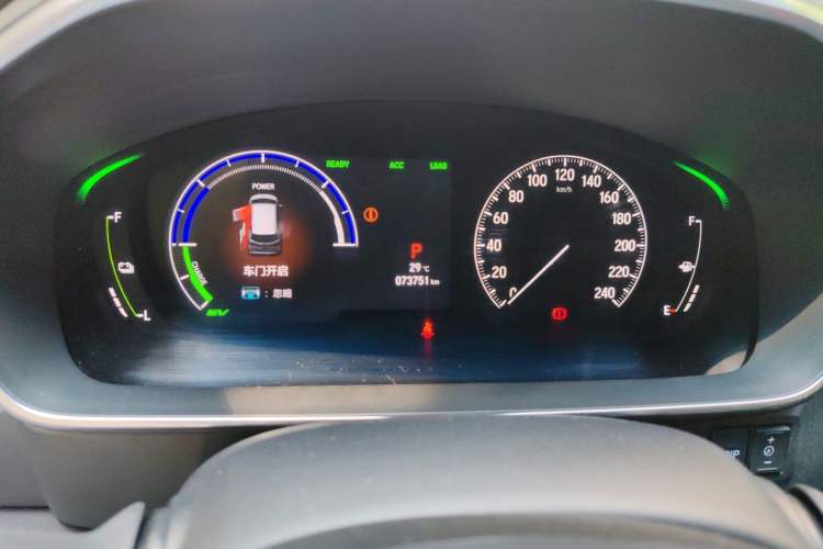 Used Honda Elysion 2022 2.0L eHEV Luxury Edition Odometer Close Up