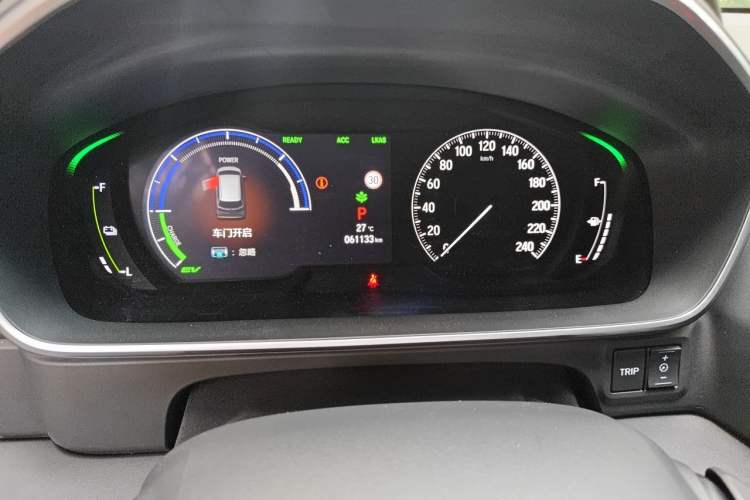 Used Honda Elysion 2022 2.0L eHEV Luxury First Edition Odometer Close Up