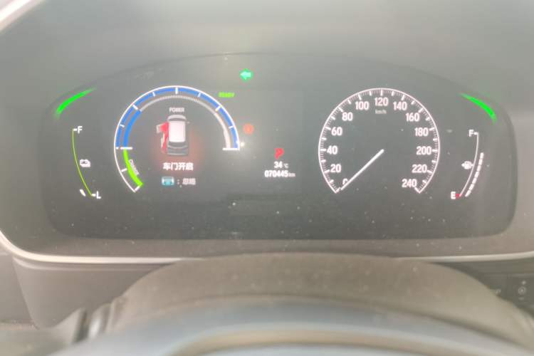 Used Honda Elysion 2022 2.0L eHEV Luxury Edition Odometer Close Up