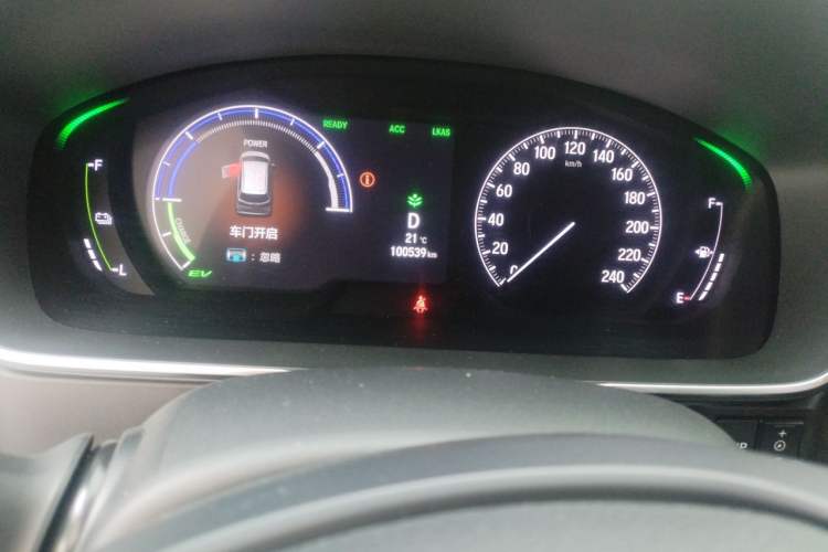 Used Honda Elysion 2022 2.0L eHEV Luxury Edition Odometer Close Up