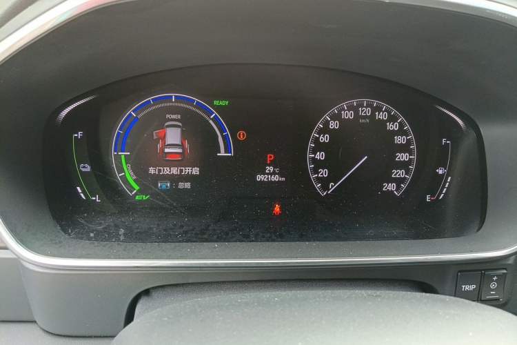 Used Honda Elysion 2022 2.0L eHEV Luxury Edition Odometer Close Up