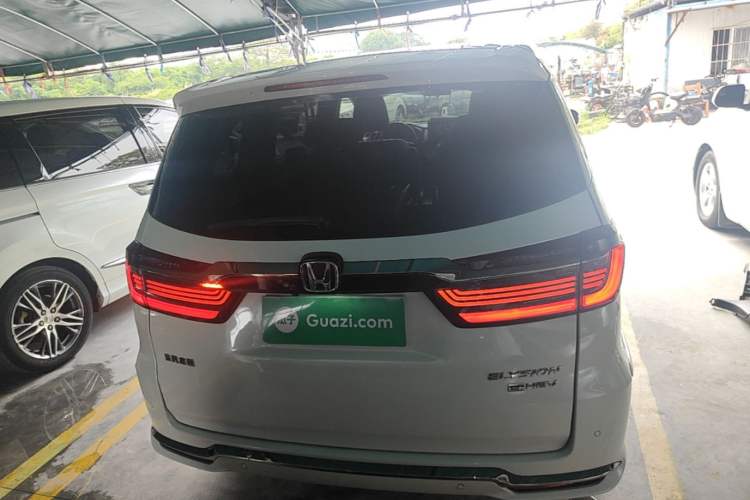 Used Honda Elysion 2022 2.0L eHEV Luxury Edition Rear