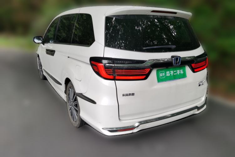 Used Honda Elysion 2022 2.0L eHEV Luxury First Edition Rear Left 45 Deg