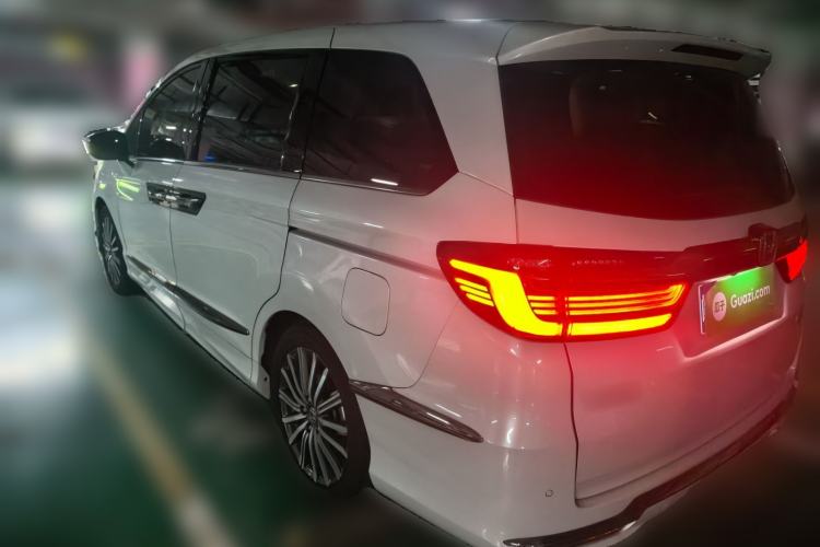 Used Honda Elysion 2022 2.0L eHEV Luxury First Edition Rear Left 45 Deg